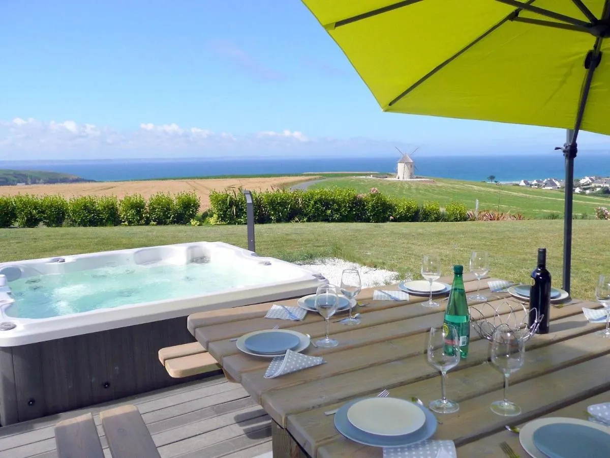 Panoramic Sea View And Jacuzzi, Premium, Telgruc-Sur-Mer Holiday home