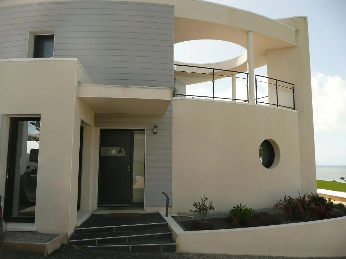 Panoramic Sea View And Jacuzzi, Premium, Telgruc-Sur-Mer Holiday home